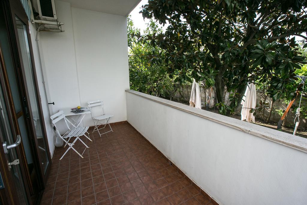 Villa Del Mar Bari Bagian luar foto