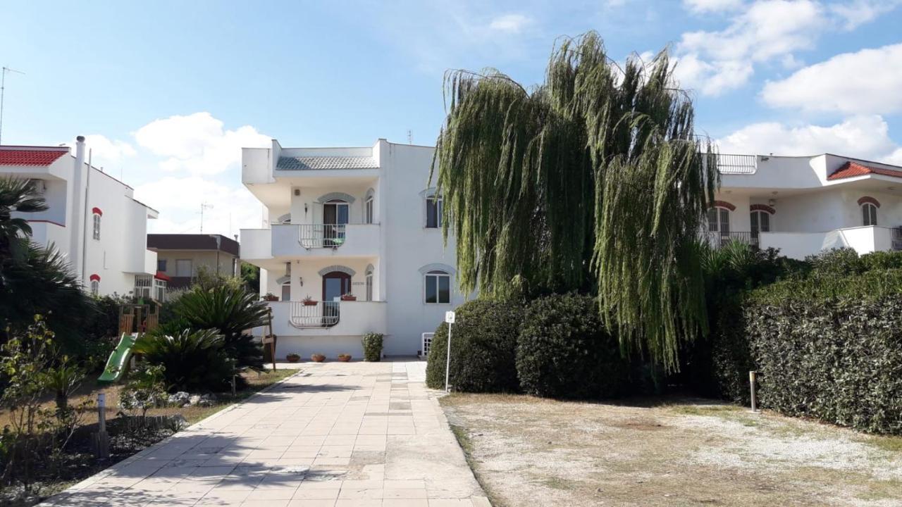 Villa Del Mar Bari Bagian luar foto